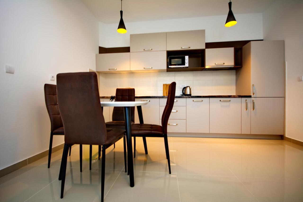 Apartment Dobrota Tomici  Luaran gambar